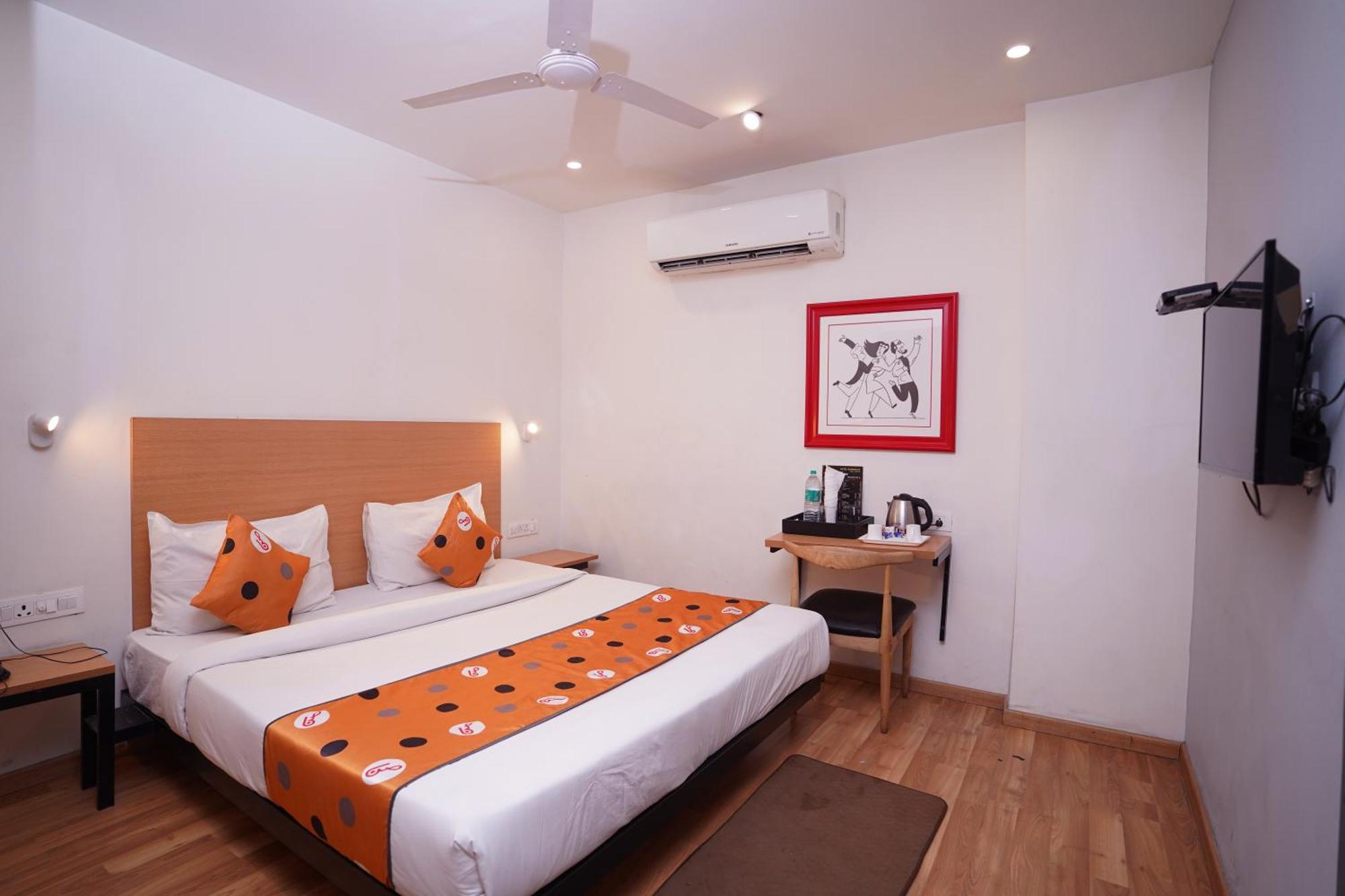 Hotel Mira Residency- Outer Ring Road, Paschim Vihar デリー エクステリア 写真