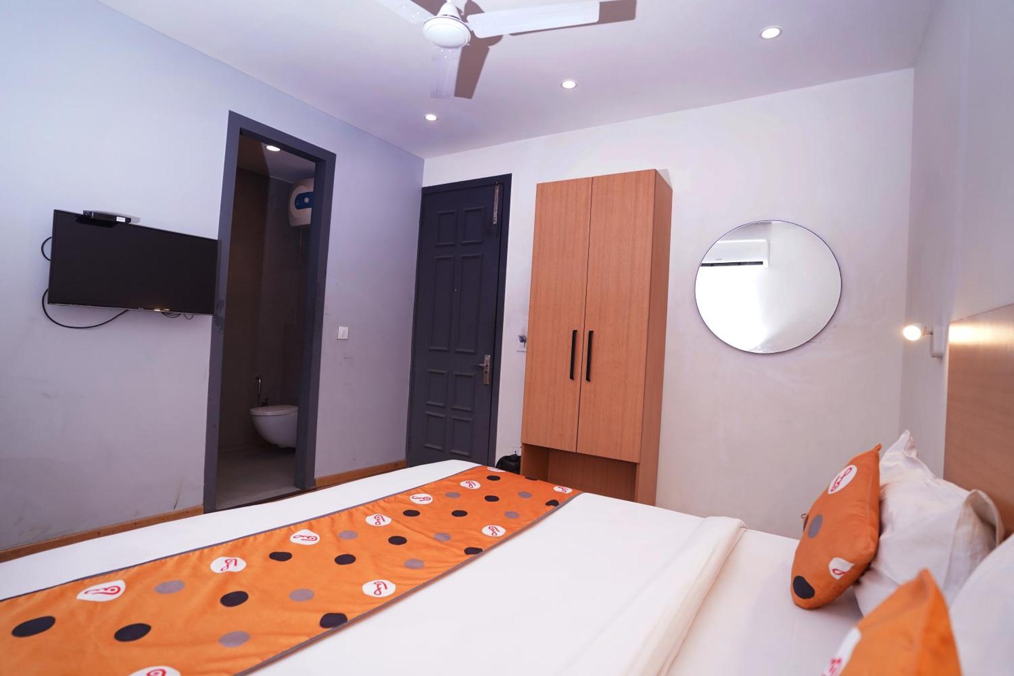Hotel Mira Residency- Outer Ring Road, Paschim Vihar デリー エクステリア 写真