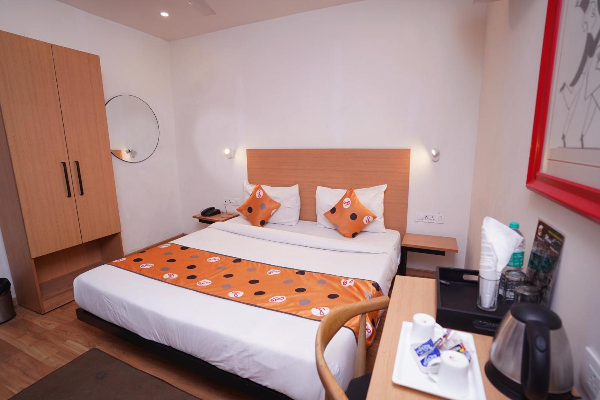 Hotel Mira Residency- Outer Ring Road, Paschim Vihar デリー エクステリア 写真