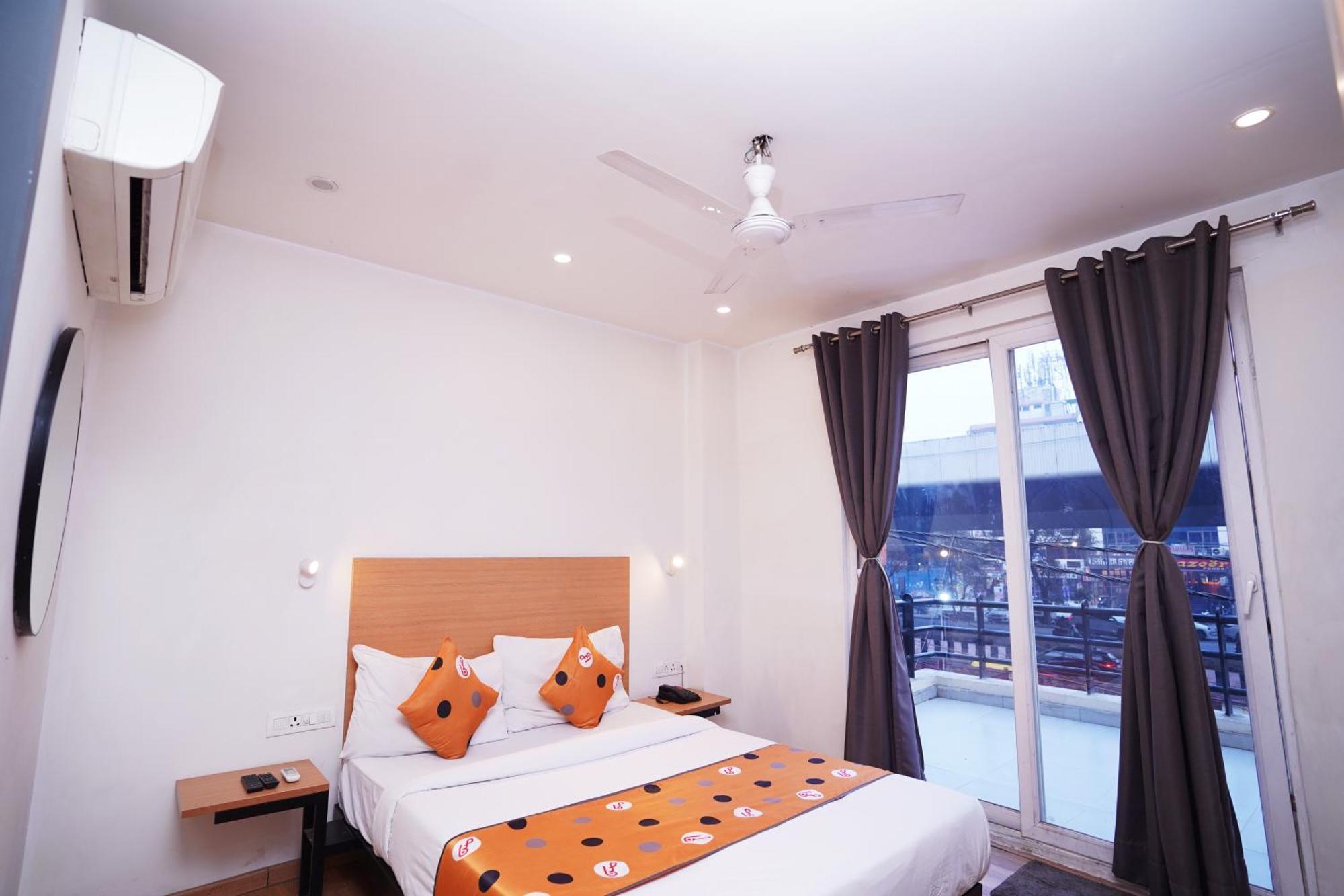 Hotel Mira Residency- Outer Ring Road, Paschim Vihar デリー エクステリア 写真