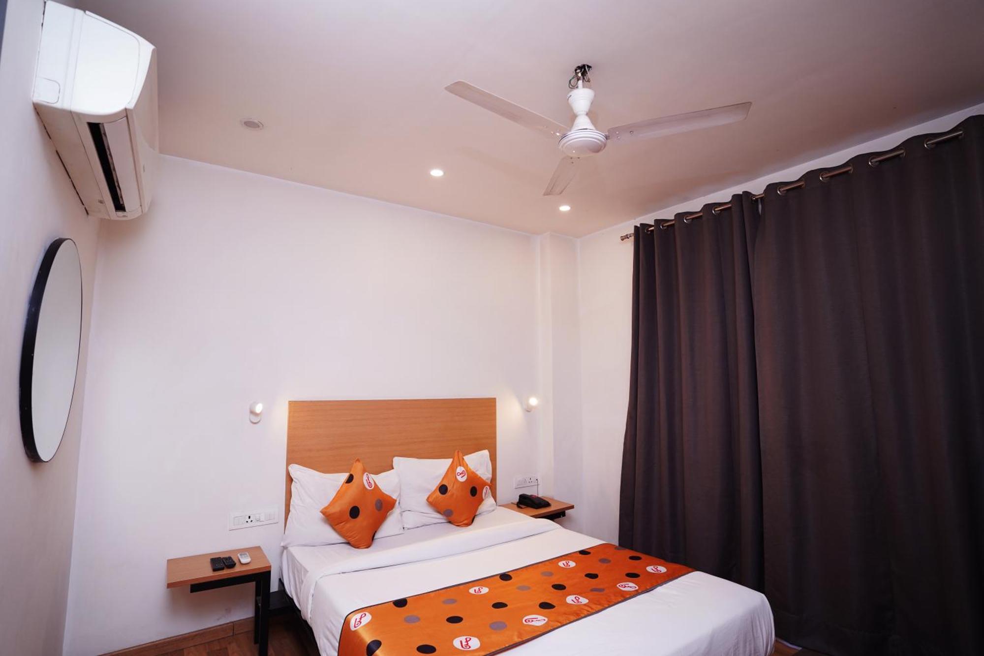 Hotel Mira Residency- Outer Ring Road, Paschim Vihar デリー エクステリア 写真