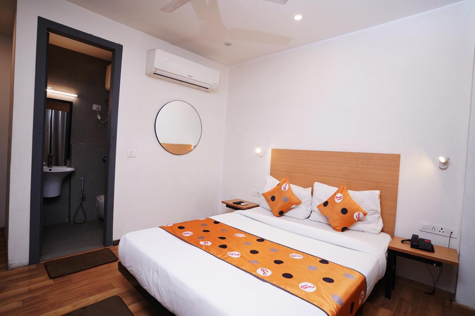 Hotel Mira Residency- Outer Ring Road, Paschim Vihar デリー エクステリア 写真